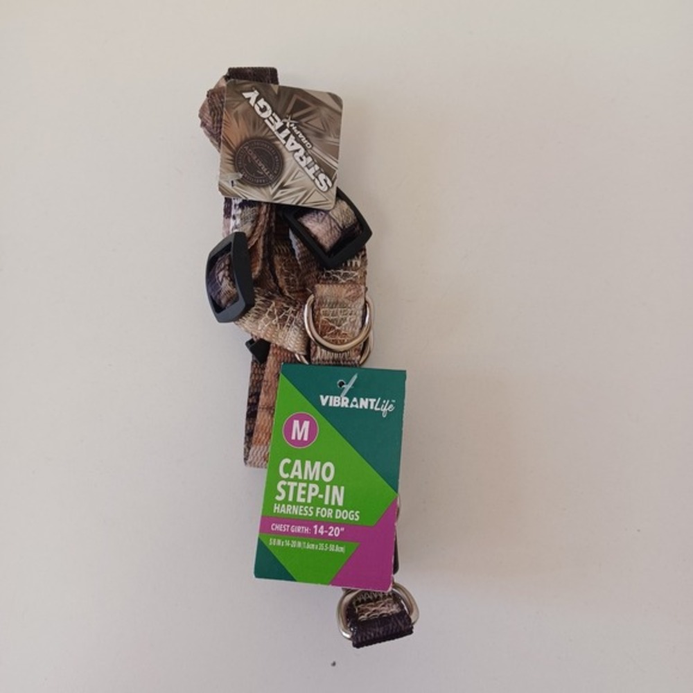 Vibrant Life Camo Step-In Harness For Dogs Medium Chest Girth 14-20" NWT
